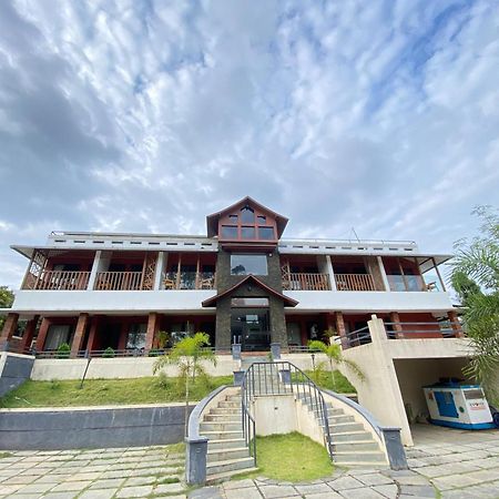 The Lavender Resort Waynad Vaduvanchal エクステリア 写真