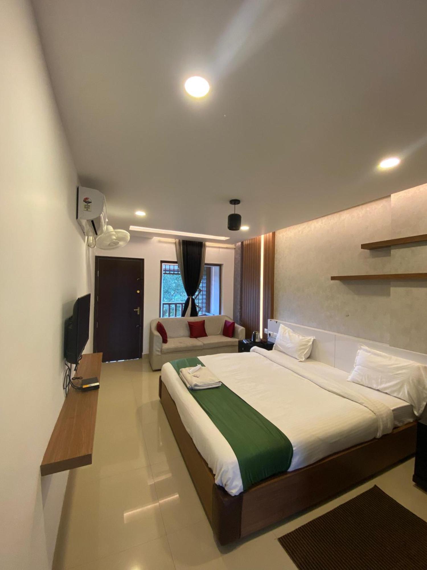 The Lavender Resort Waynad Vaduvanchal エクステリア 写真